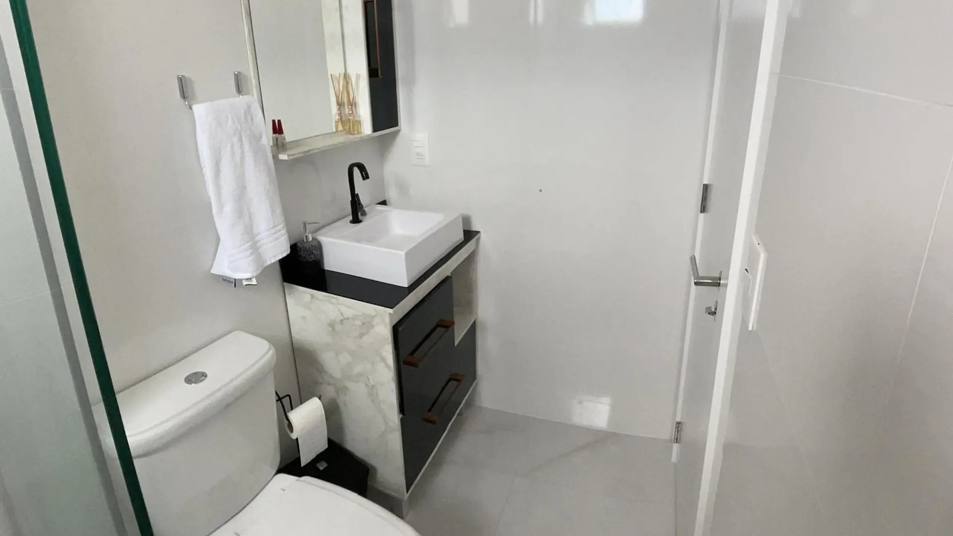 Apartamento Novo Gran Safira Itapema 0*,